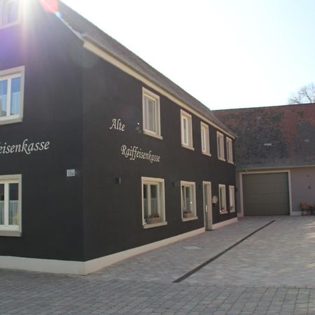 Apartment Alte Raiffeisenkasse Rothenburg Ob Der Tauber Exterior photo